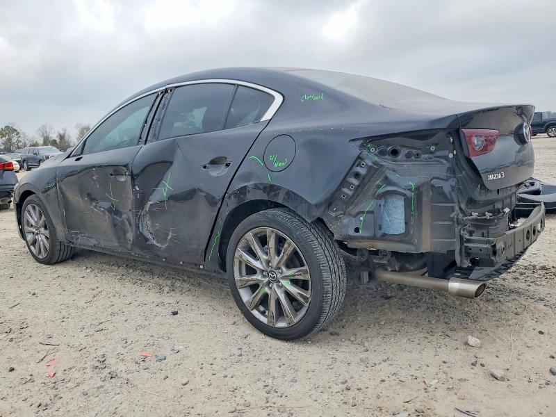 Photo 2 from auction – 2023 MAZDA 3 with VIN 3MZBPABM8PM361331