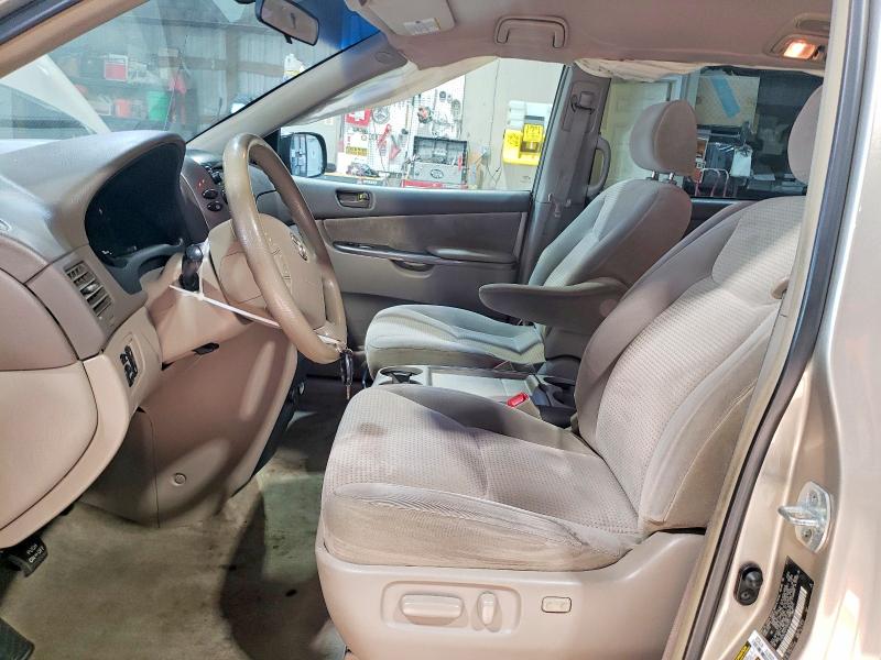 Photo 7 from auction – 2007 TOYOTA SIENNA CE with VIN 5TDZK23C47S009620