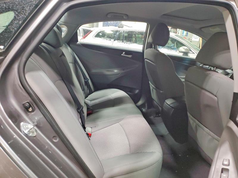Photo 10 from auction – 2012 HYUNDAI SONATA with VIN 5NPEB4AC7CH342553