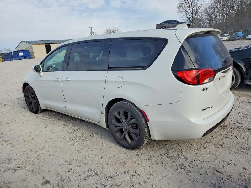 Photo 2 from auction – 2019 CHRYSLER PACIFICA T with VIN 2C4RC1FG5KR507011