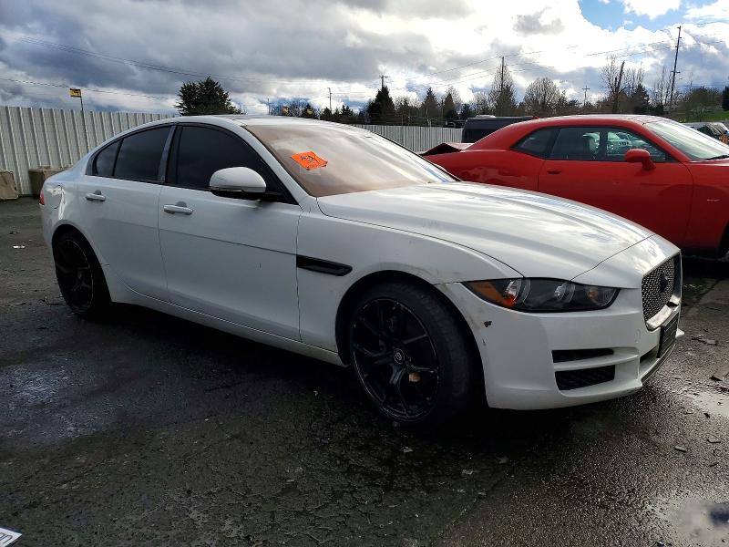 Photo 4 from auction – 2017 JAGUAR XE PREMIUM with VIN SAJAD4BN4HA978260