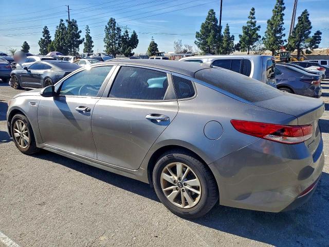 Photo 2 from auction – 2017 KIA OPTIMA LX with VIN 5XXGT4L37HG166948