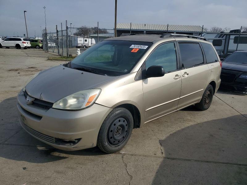 TOYOTA SIENNA CE 2005 with VIN 5TDZA23C75S222013 - Photo from auction