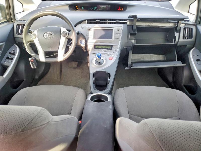 Photo 8 from auction – 2015 TOYOTA PRIUS PLUG with VIN JTDKN3DP7F3067978