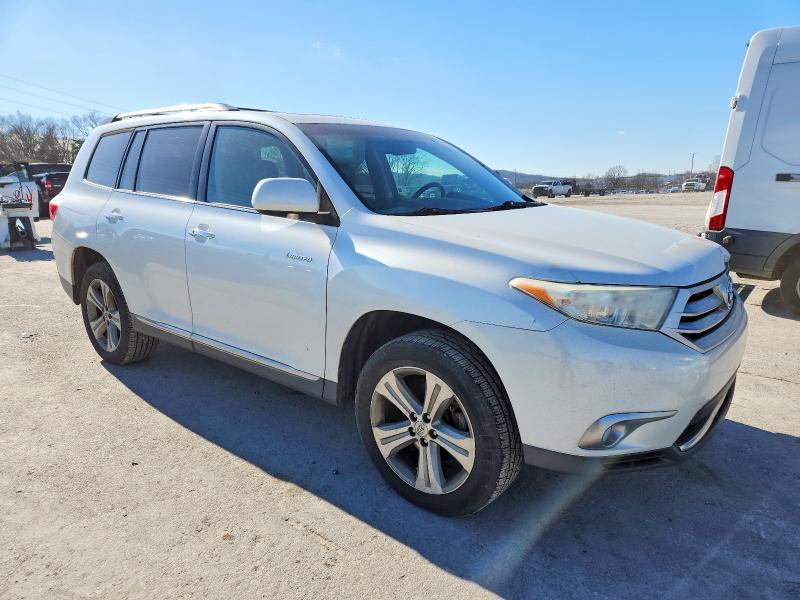 Photo 4 from auction – 2013 TOYOTA HIGHLANDER with VIN 5TDYK3EH8DS093561