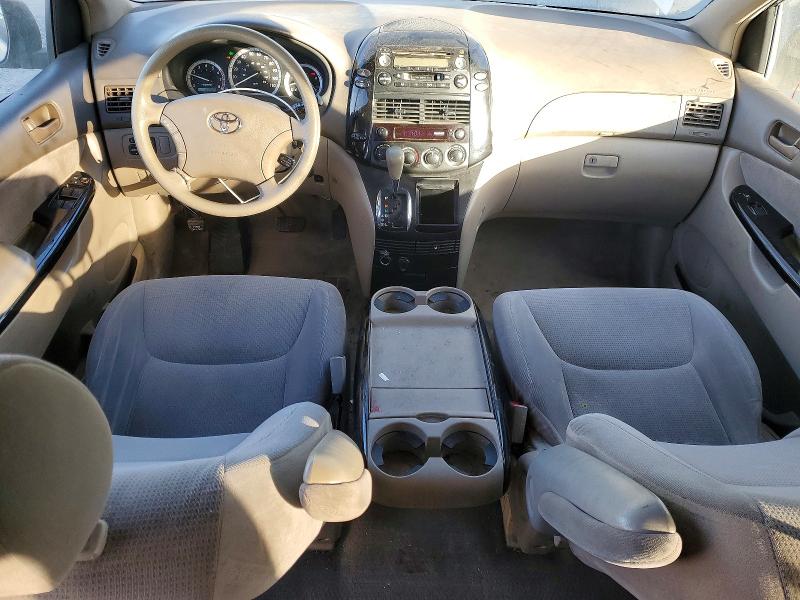 Photo 8 from auction – 2004 TOYOTA SIENNA with VIN 5TDZA23C94S205583