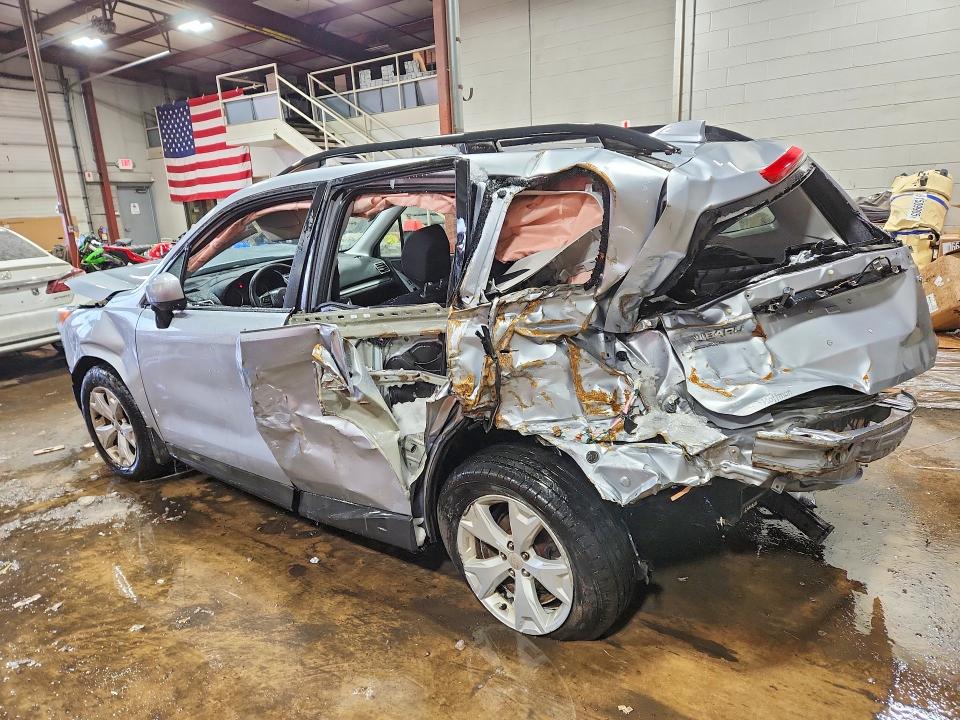 Photo 2 from auction – 2016 SUBARU FORESTER with VIN JF2SJADC9GH440439