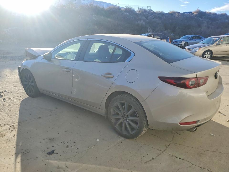 Photo 2 from auction – 2025 MAZDA 3 SELECT S with VIN 3MZBPABM3SM460146