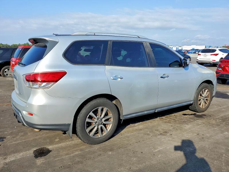 Photo 3 from auction – 2014 NISSAN PATHFINDER with VIN 5N1AR2MN7EC627971