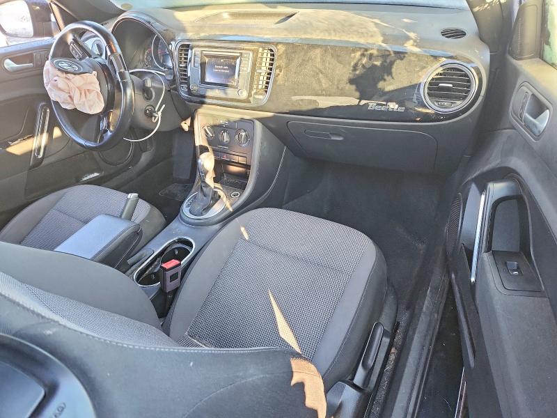 Photo 8 from auction – 2019 VOLKSWAGEN BEETLE with VIN 3VWFD7AT0KM706446
