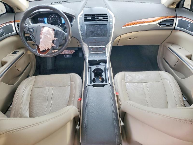 Photo 8 from auction – 2016 LINCOLN MKZ HYBRID with VIN 3LN6L2LU1GR615755