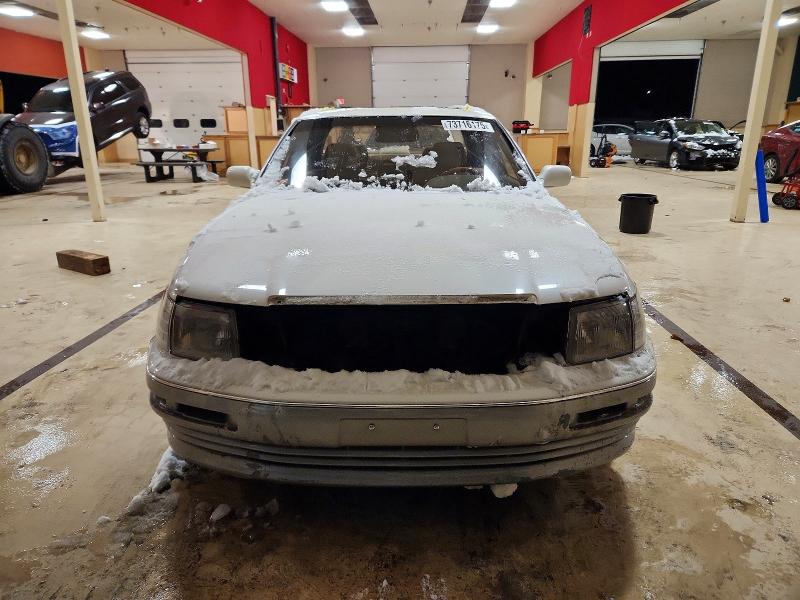 Photo 5 from auction – 1991 LEXUS LS 400 with VIN JT8UF11E3M0094153