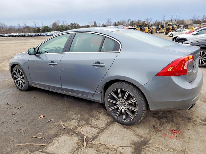 Photo 2 from auction – 2016 VOLVO S60 PREMIE with VIN LYV402FK1GB099172