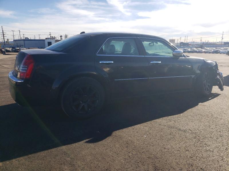 Photo 3 from auction – 2005 CHRYSLER 300C with VIN 2C3AA63H95H658459