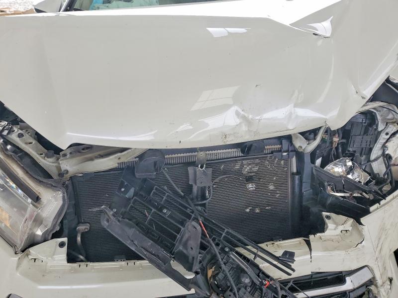 Photo 11 from auction – 2018 TOYOTA HIGHLANDER with VIN 5TDKZRFH3JS540229
