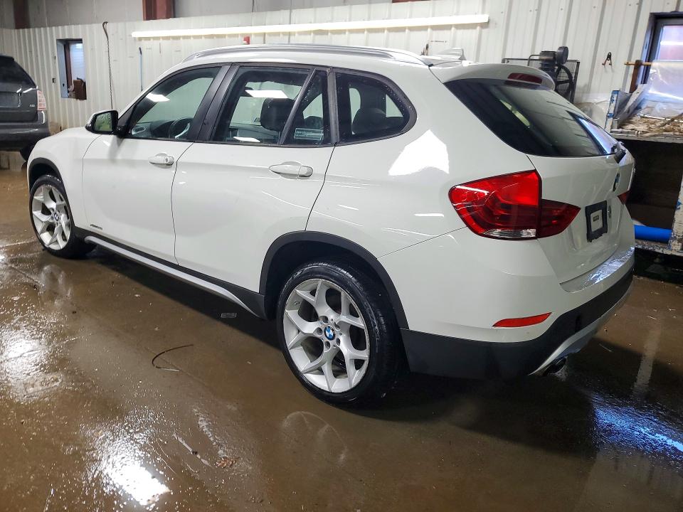 Photo 2 from auction – 2015 BMW X1 with VIN WBAVL1C54FVY33142