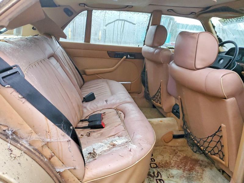 Photo 10 from auction – 1981 MERCEDES-BENZ 380 SEL with VIN WDBCA33A6BB012143