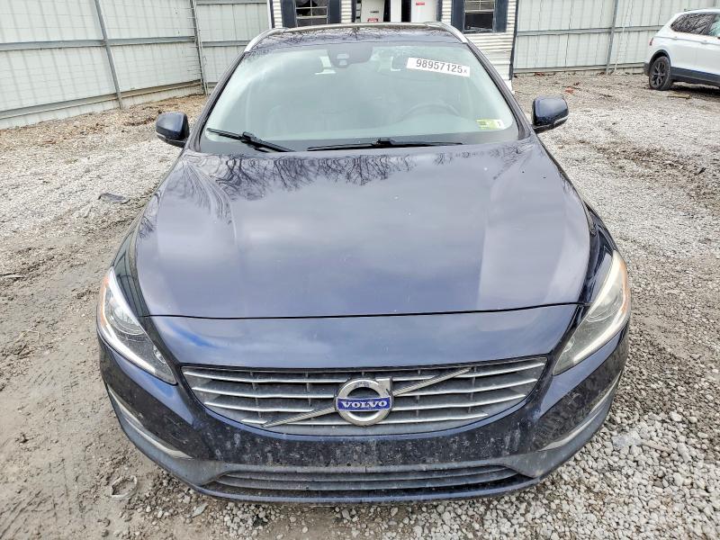 Photo 5 from auction – 2017 VOLVO V60 T5 PRE with VIN YV140MEK1H1330104