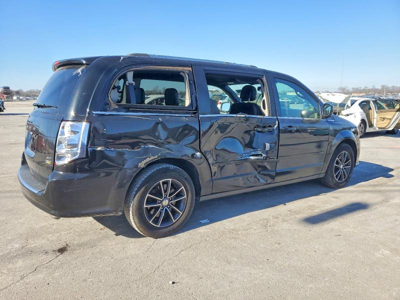Photo 3 from auction – 2017 DODGE GRAND CARAVAN with VIN 2C4RDGCG9HR862714
