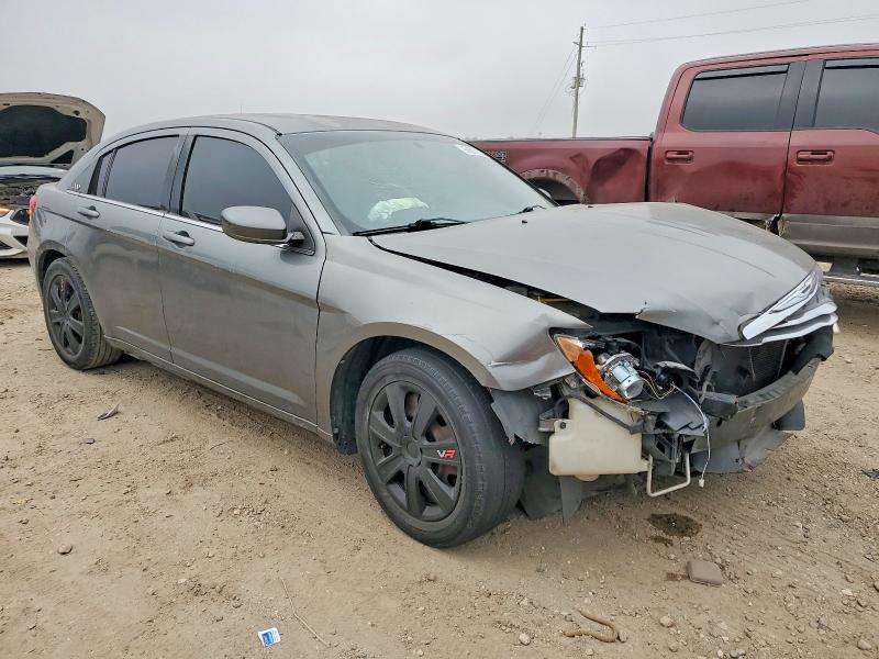Photo 4 from auction – 2012 CHRYSLER 200 LX with VIN 1C3CCBAB1CN202194