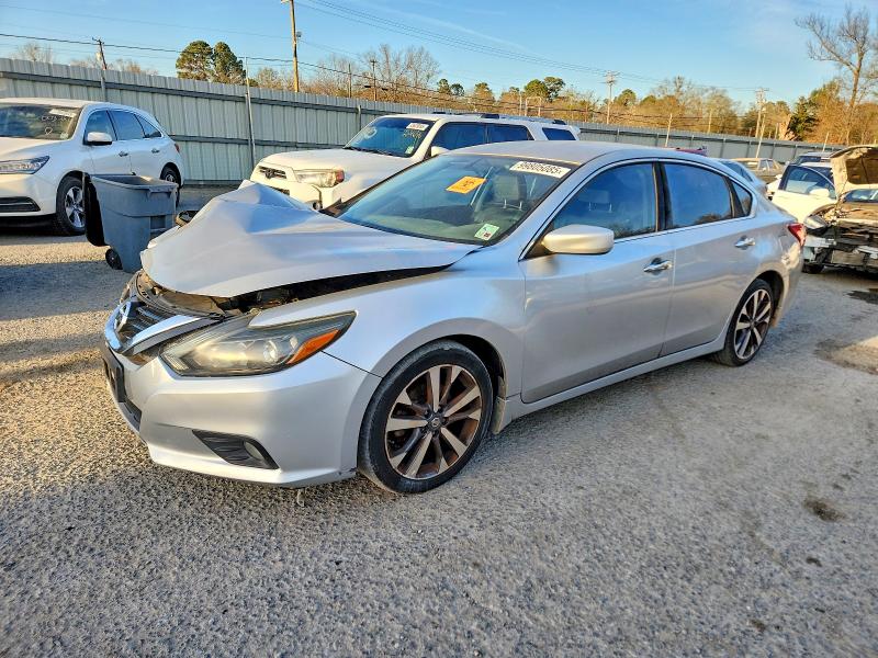 NISSAN ALTIMA 2.5 2016 with VIN 1N4AL3AP7GN375900 - Photo from auction