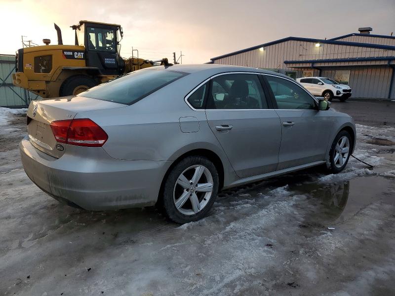Photo 3 from auction – 2013 VOLKSWAGEN PASSAT with VIN 1VWBP7A30DC124244