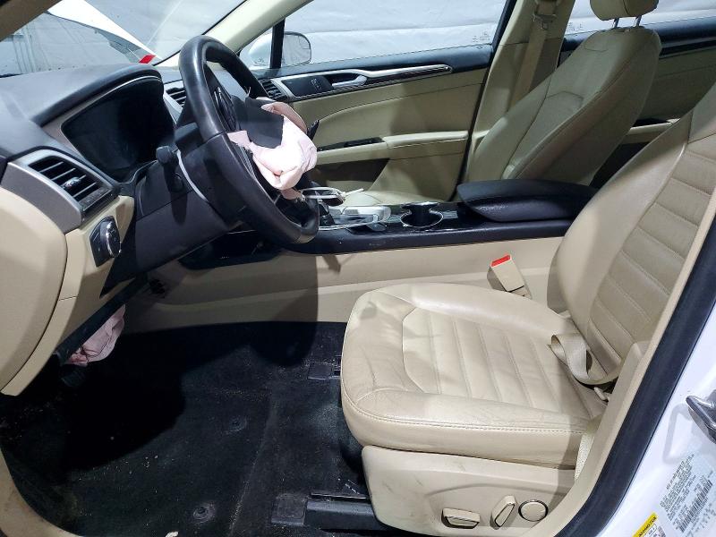 Photo 7 from auction – 2016 FORD FUSION SE with VIN 3FA6P0HD1GR308484
