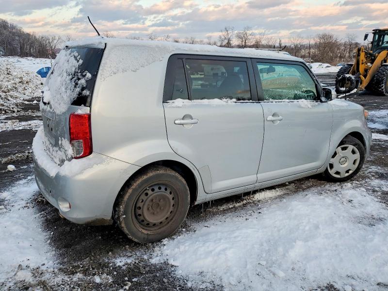 Photo 3 from auction – 2012 TOYOTA XB with VIN JTLZE4FE6CJ003619