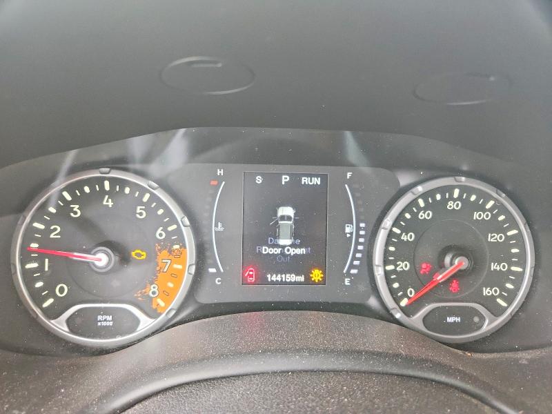 Photo 9 from auction – 2018 JEEP RENEGADE L with VIN ZACCJABBXJPH10131