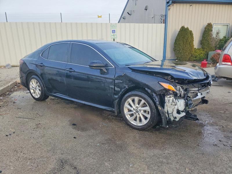 Photo 4 from auction – 2022 TOYOTA CAMRY LE with VIN 4T1C11BK2NU051381