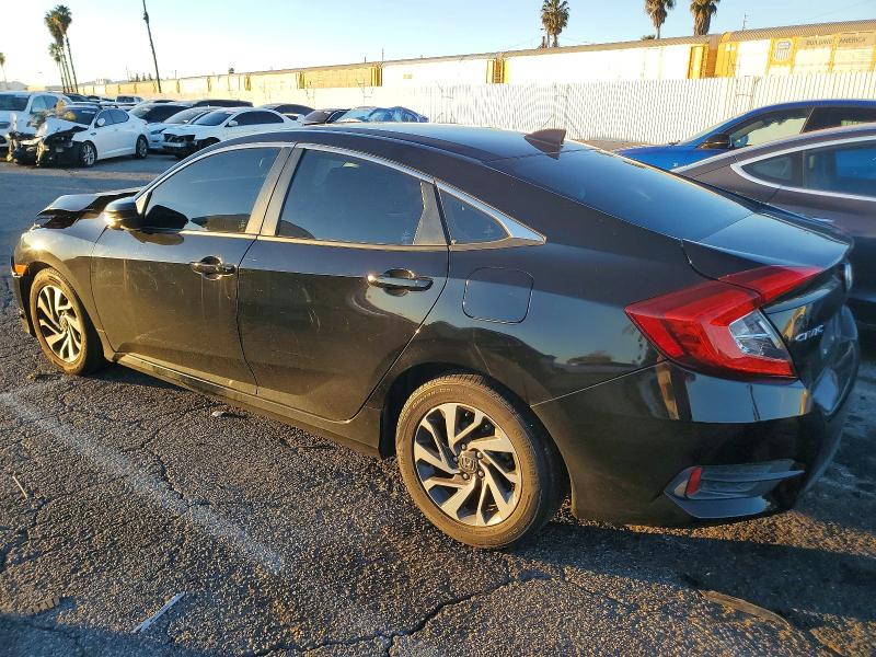 Photo 2 from auction – 2017 HONDA CIVIC with VIN 2HGFC2F82HH529341