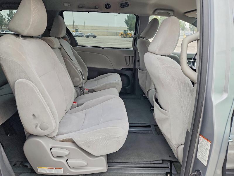 Photo 10 from auction – 2015 TOYOTA SIENNA with VIN 5TDKK3DC4FS600583