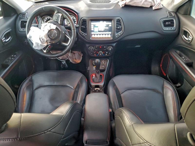 Photo 8 from auction – 2019 JEEP COMPASS TR with VIN 3C4NJDDB1KT675352