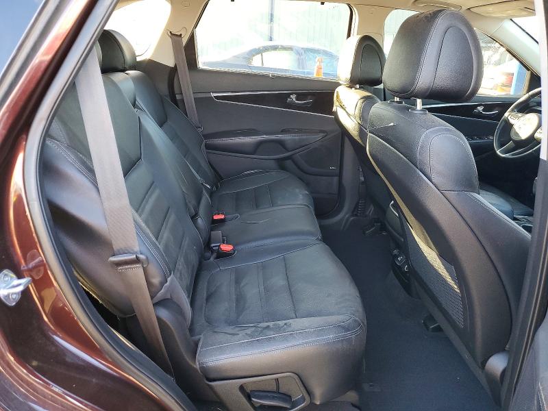 Photo 11 from auction – 2016 KIA SORENTO EX with VIN 5XYPH4A10GG072584