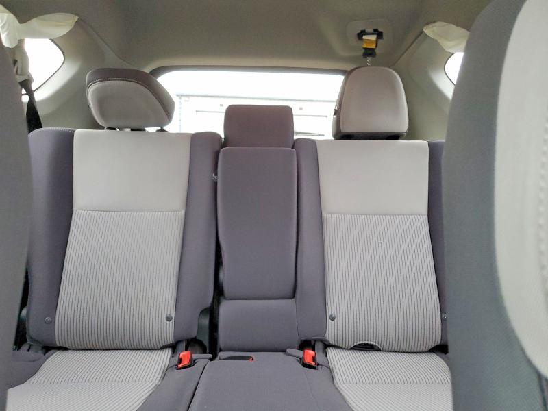 Photo 10 from auction – 2015 TOYOTA RAV4 XLE with VIN 2T3RFREV9FW299006