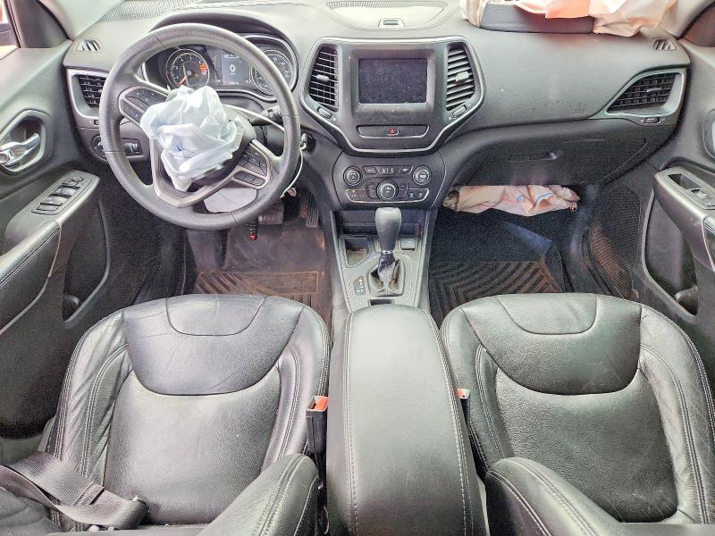 Photo 8 from auction – 2019 JEEP CHEROKEE with VIN 1C4PJLCB4KD149873