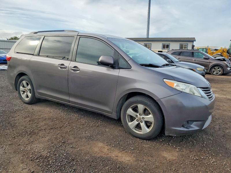 Photo 4 from auction – 2015 TOYOTA SIENNA with VIN 5TDKK3DC6FS539785
