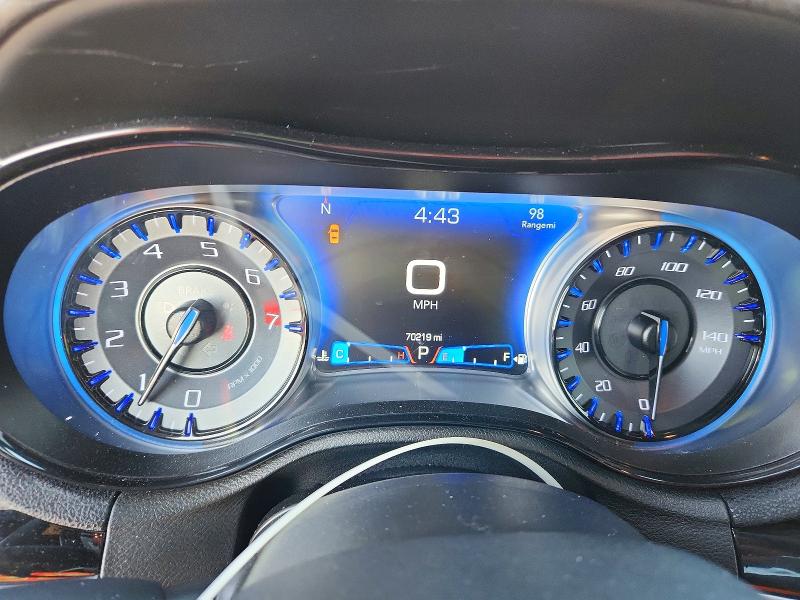 Photo 9 from auction – 2023 CHRYSLER 300 with VIN 2C3CCABG3PH538416