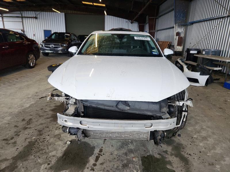 Photo 5 from auction – 2021 AUDI A4 PREMIUM with VIN WAUABAF44MA038228