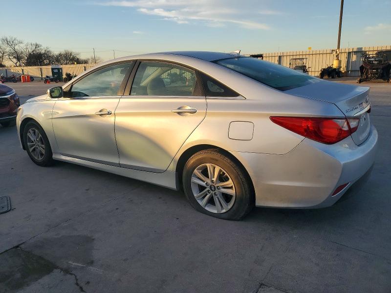 Photo 2 from auction – 2014 HYUNDAI SONATA with VIN 5NPEB4AC7EH832090