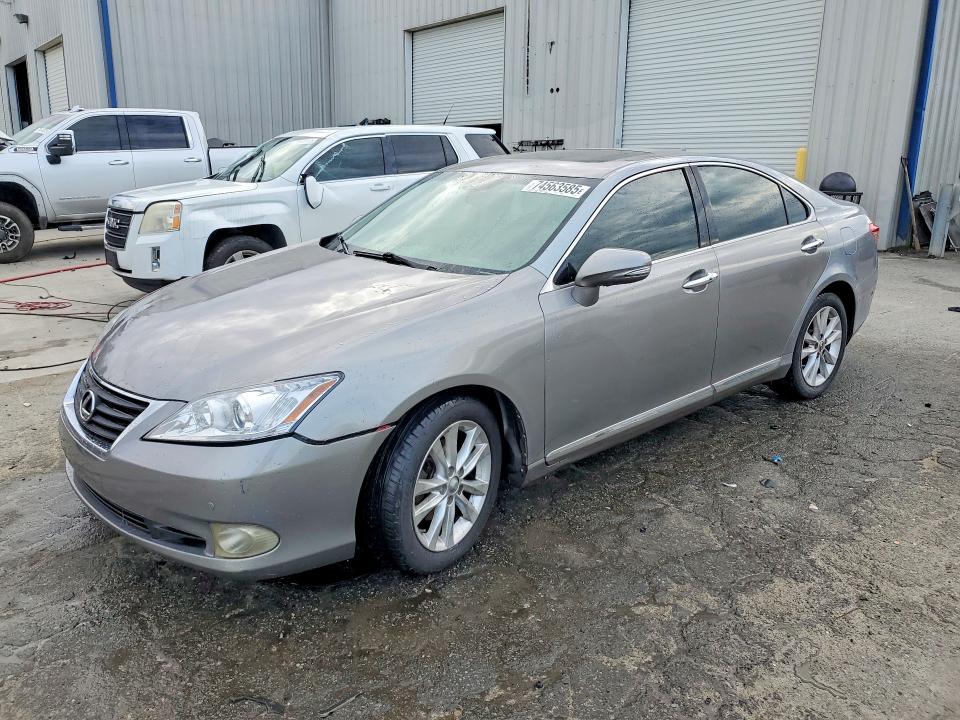 LEXUS ES 2010 with VIN JTHBK1EG8A2375699 - Photo from auction
