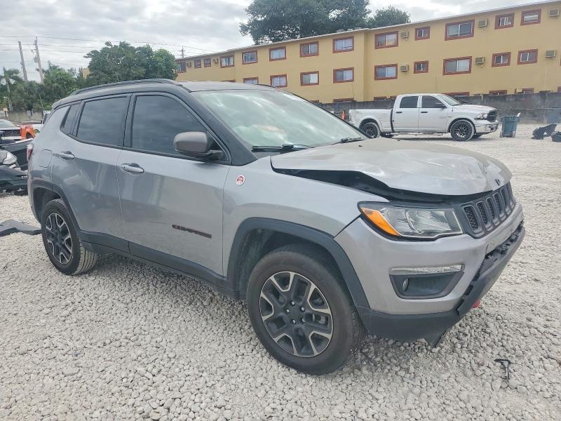 Photo 4 from auction – 2019 JEEP COMPASS with VIN 3C4NJDDBXKT682669
