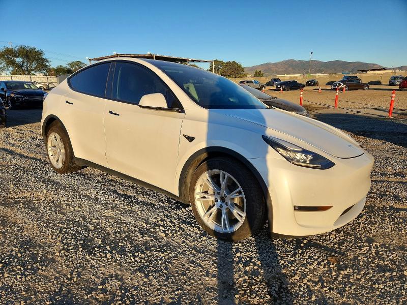 Photo 4 from auction – 2022 TESLA MODEL Y with VIN 7SAYGDEE3NF354181