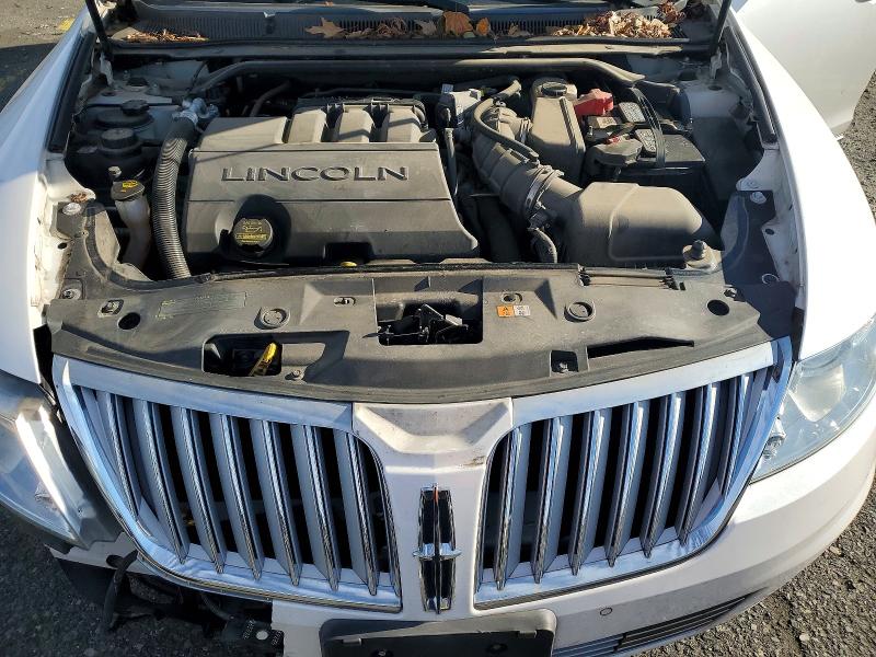 Photo 11 from auction – 2010 LINCOLN MKS with VIN 1LNHL9DR4AG609409