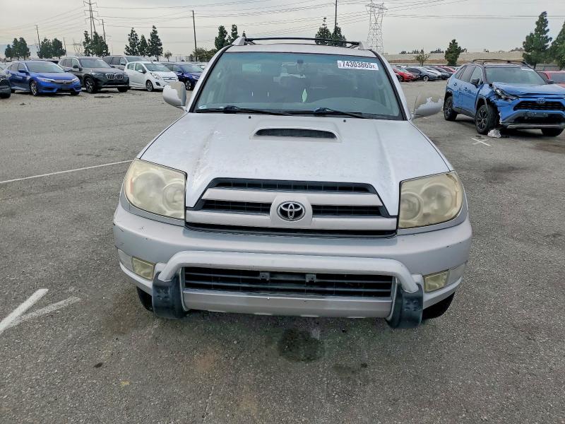 Photo 5 from auction – 2004 TOYOTA 4RUNNER SR with VIN JTEZU14R440037919