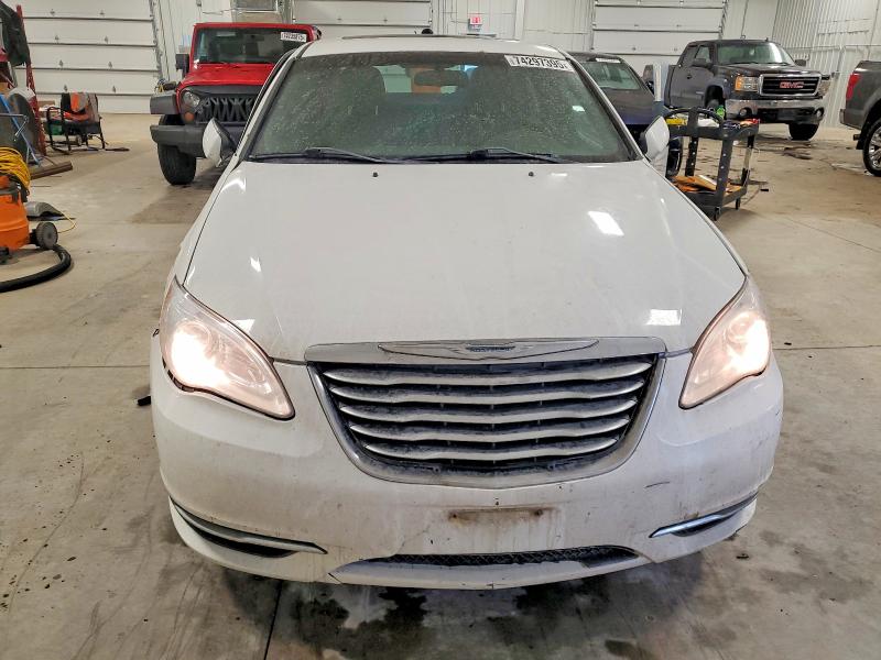 Photo 5 from auction – 2011 CHRYSLER 200 TOURIN with VIN 1C3BC1FG2BN577374