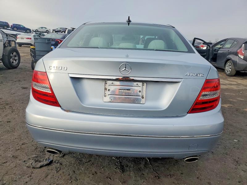 Photo 6 from auction – 2013 MERCEDES-BENZ C 300 4MAT with VIN WDDGF8AB9DR261906