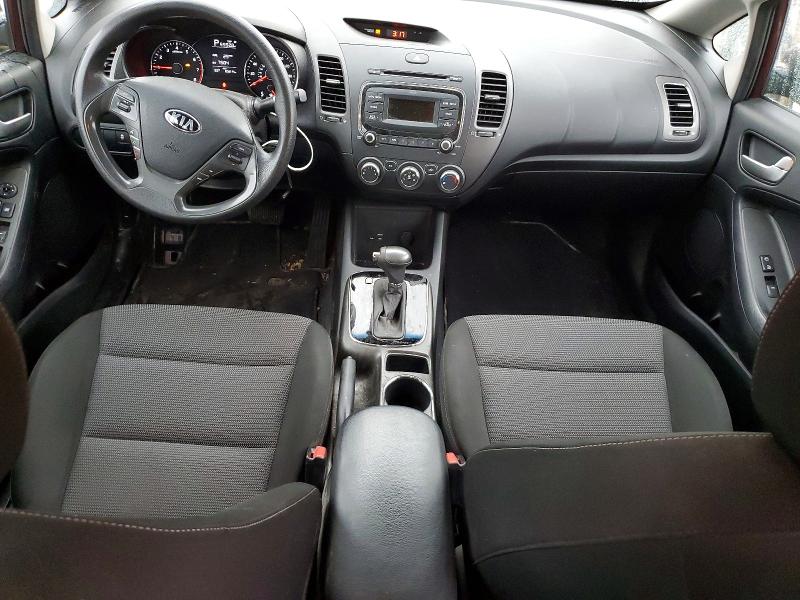 Photo 8 from auction – 2017 KIA FORTE LX with VIN 3KPFK4A7XHE059728