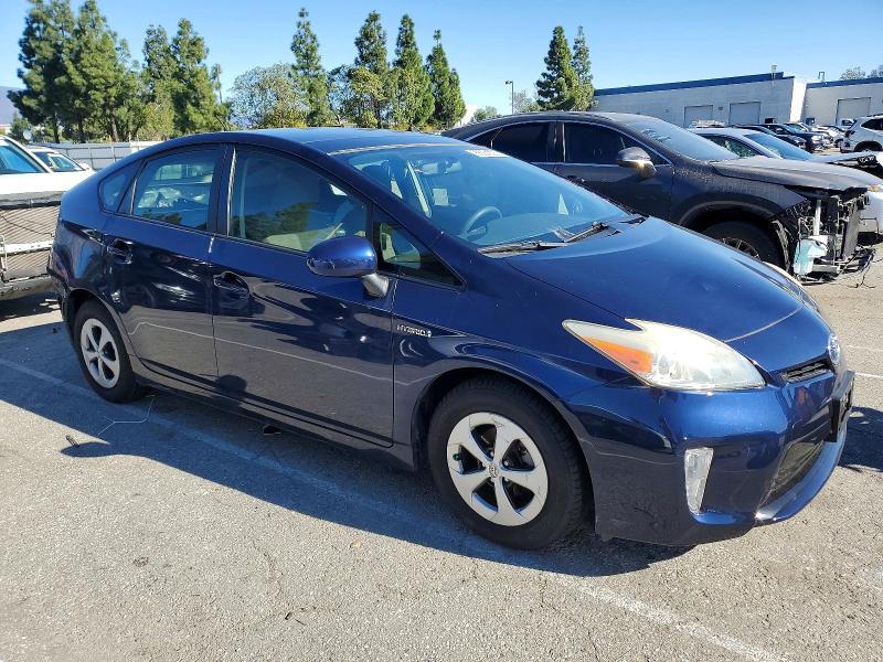 Photo 4 from auction – 2013 TOYOTA PRIUS with VIN JTDKN3DU7D1730528