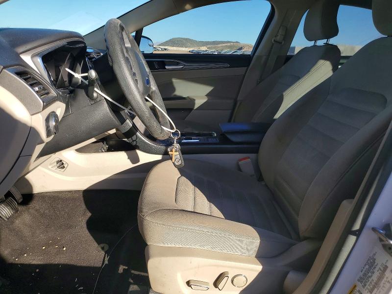 Photo 7 from auction – 2017 FORD FUSION with VIN 3FA6P0LU2HR380058